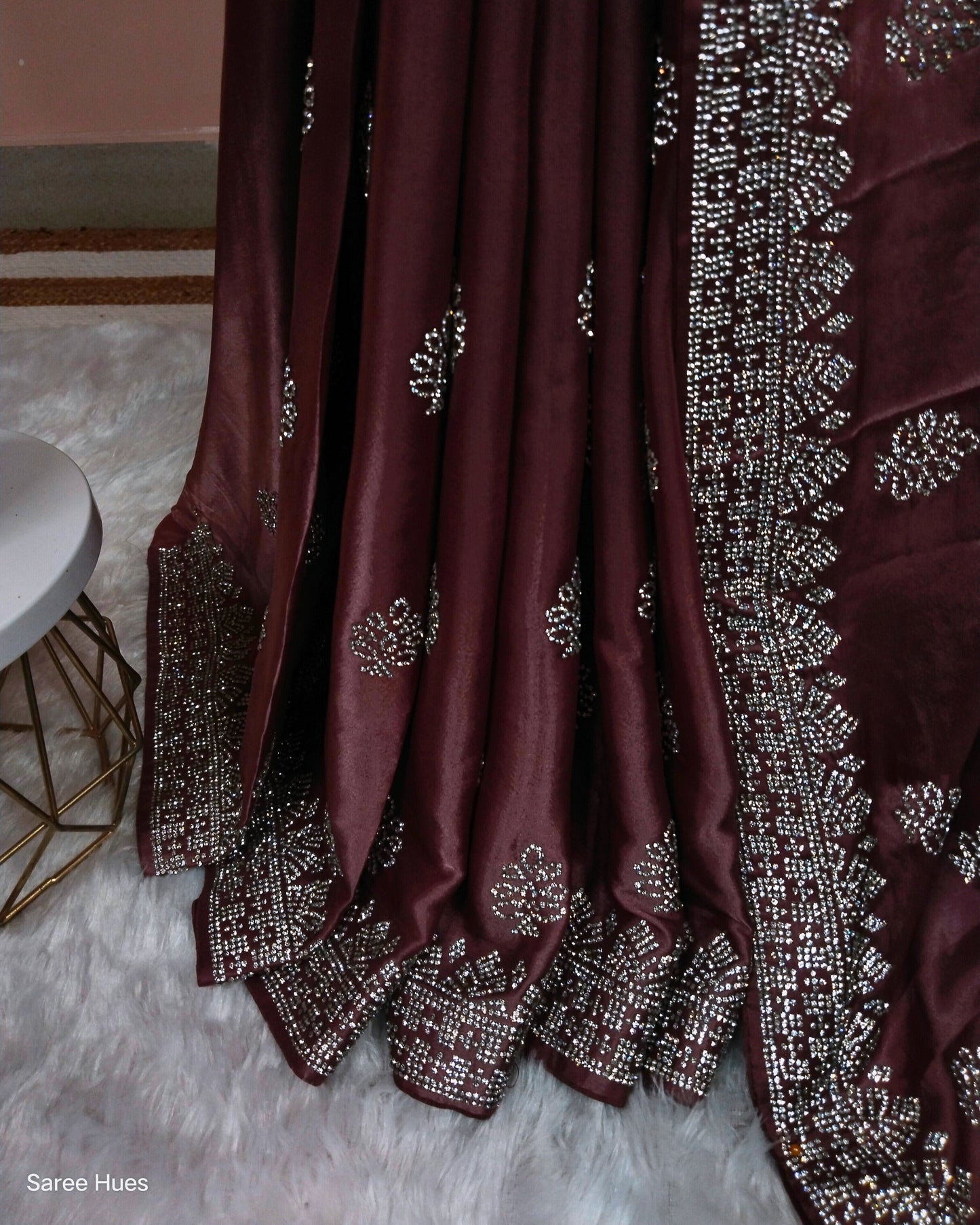 Like the first flush of love, this saree is made for engagements and anniversaries.